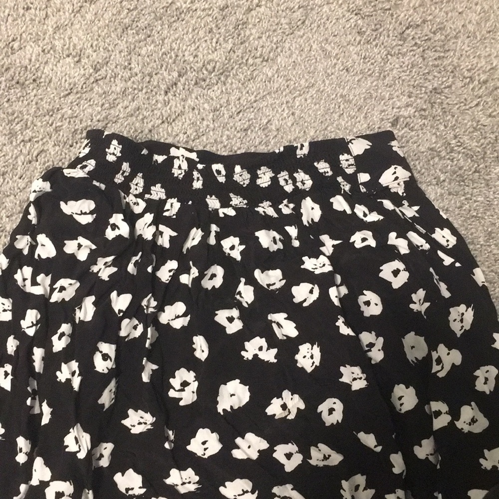 Skirt - Picture 4 of 4